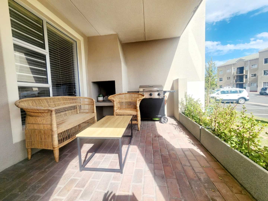 To Let 2 Bedroom Property for Rent in Big Bay Western Cape